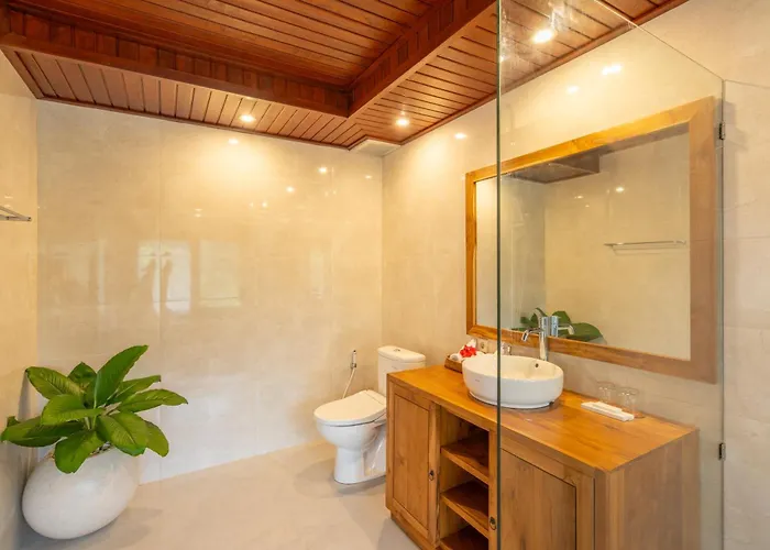 Pensión Tirtha Dawa 4*